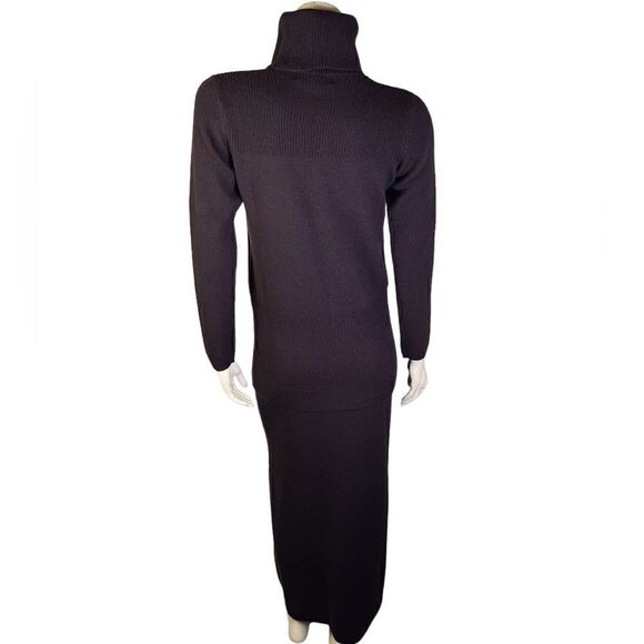 Fabulous Sweater/Skirt Outfit from Andrea Jovine in Like New Condition Size P/M - Picture 2 of 9